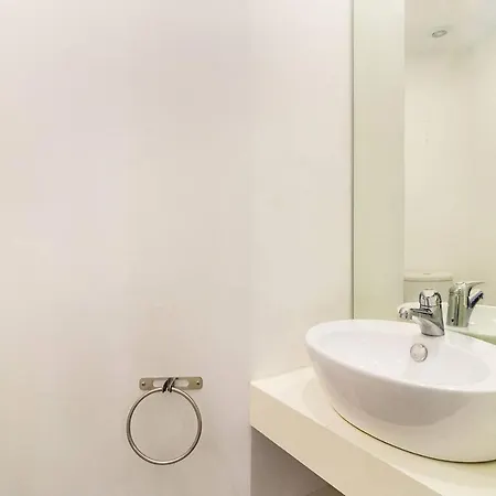 Design Flat In Campolide