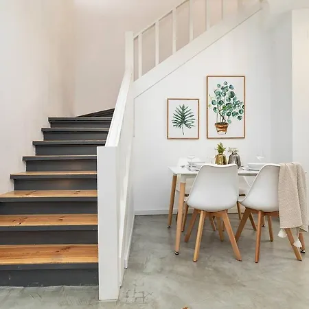Apartment Design Flat In Campolide